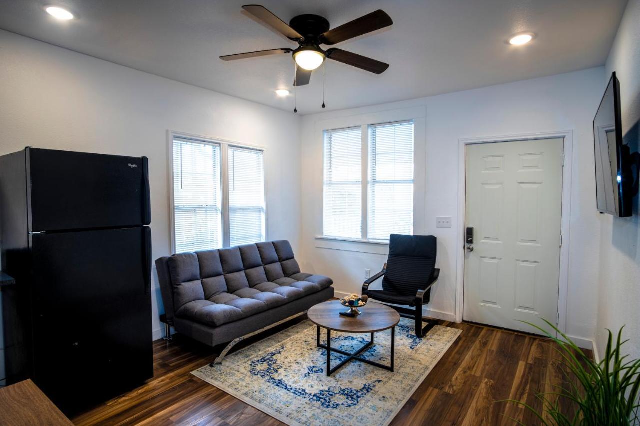 Downtown View Cozy 2Br1Ba Home Sleeps 8 San Antonio Exterior foto